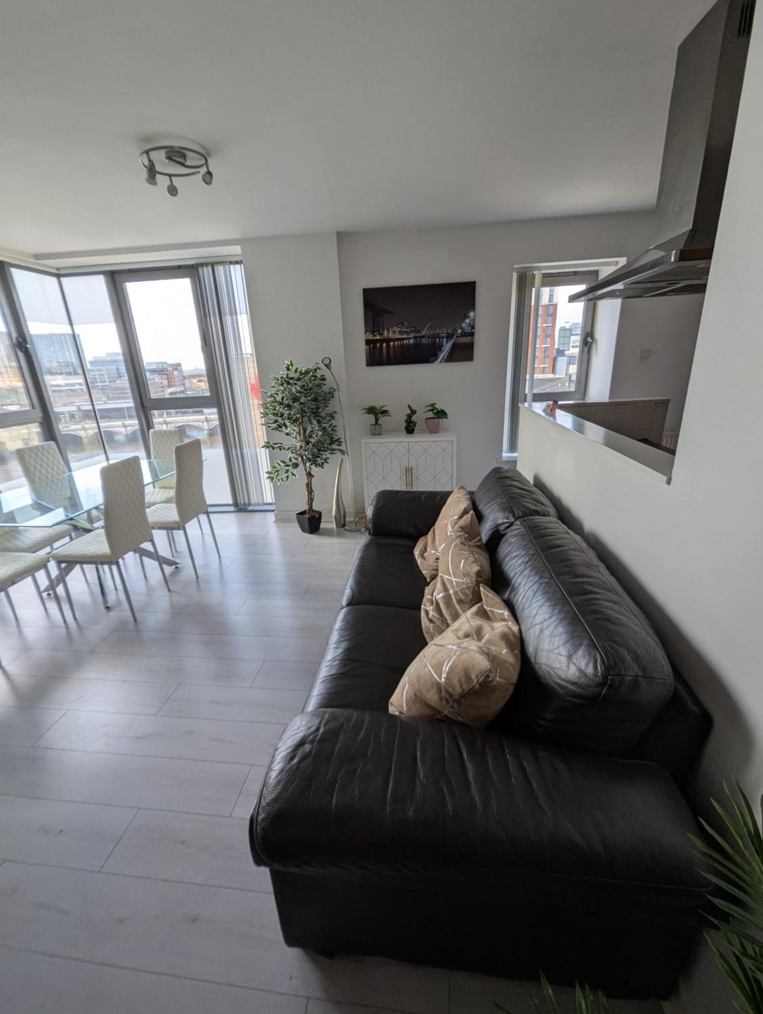 Glasgow City Centre Waterfront Apartment Exteriér fotografie